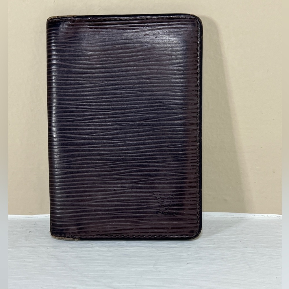 SOLD✨ LOUIS VUITTON Brown Moka Leather Epi Cardholder Unisex